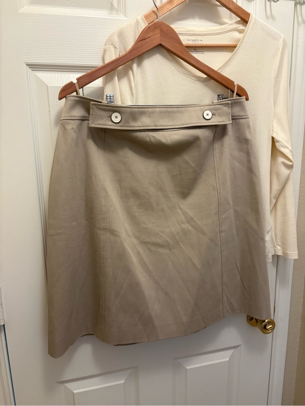 Hugo boss size 14 Classic Beige A-Line Skirt